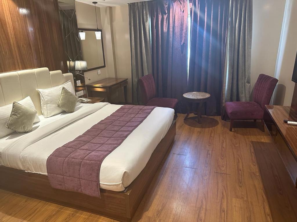 Airport Hotel Ramhan Palace Mahipalpur Nova Deli Exterior foto