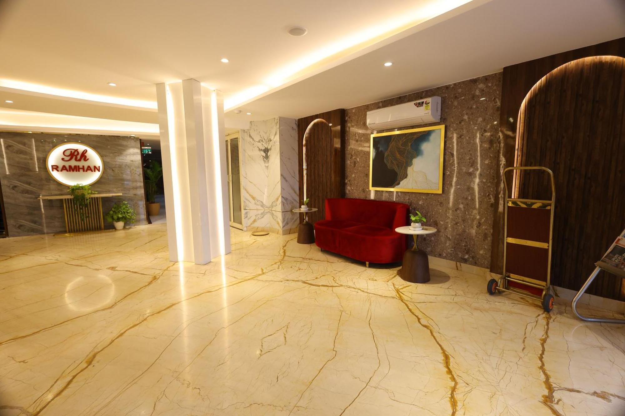 Airport Hotel Ramhan Palace Mahipalpur Nova Deli Exterior foto