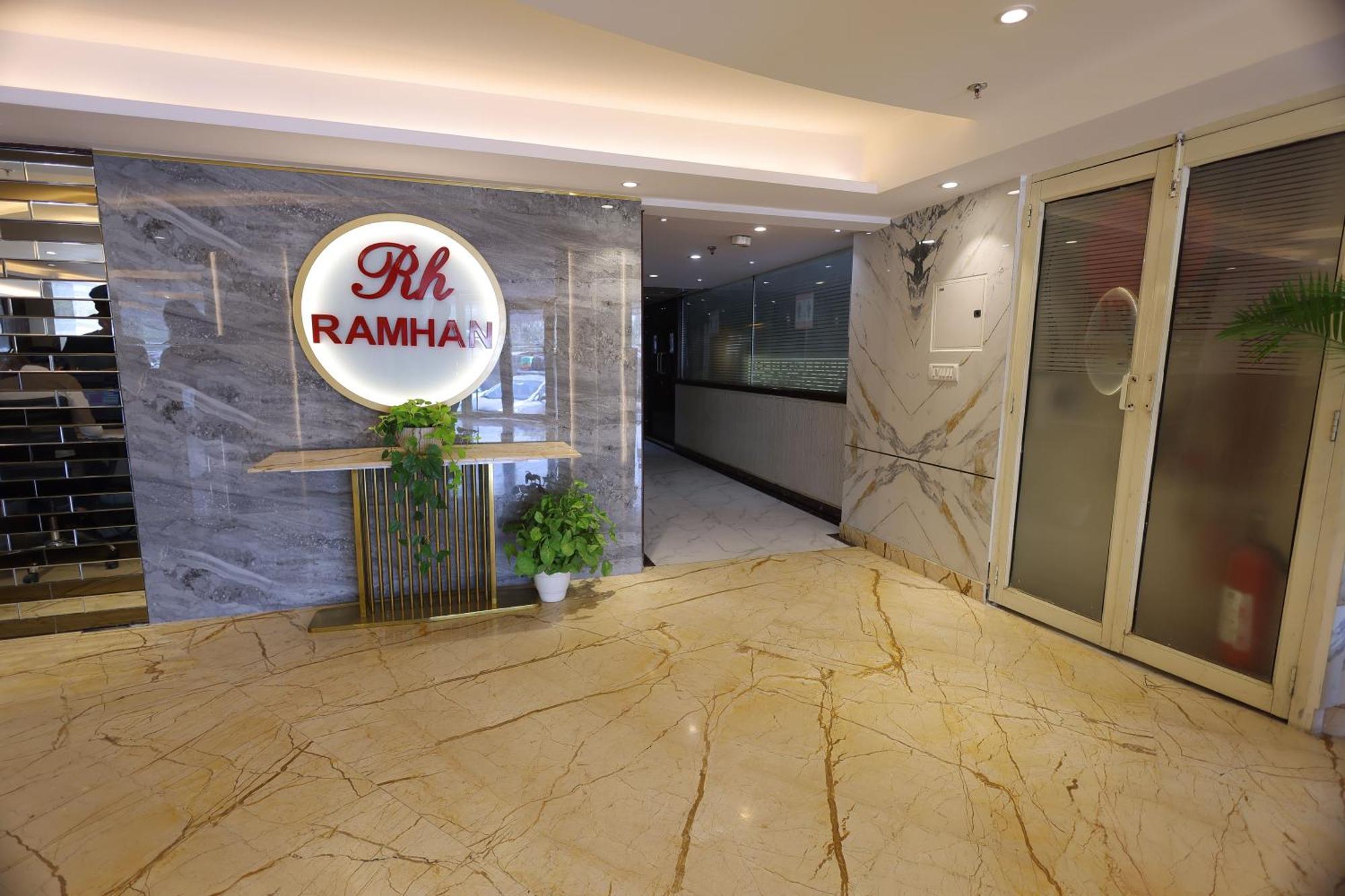 Airport Hotel Ramhan Palace Mahipalpur Nova Deli Exterior foto