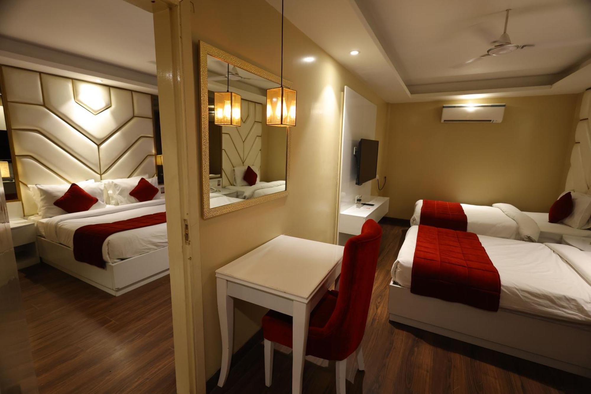Airport Hotel Ramhan Palace Mahipalpur Nova Deli Exterior foto