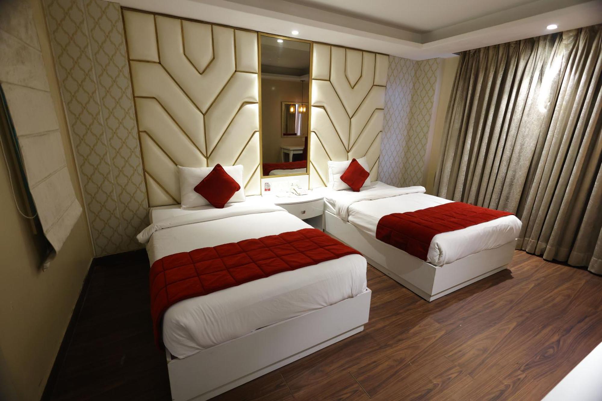 Airport Hotel Ramhan Palace Mahipalpur Nova Deli Exterior foto