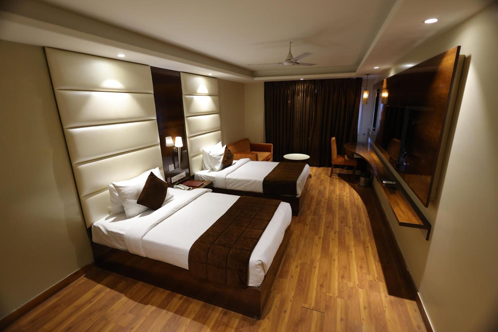 Airport Hotel Ramhan Palace Mahipalpur Nova Deli Exterior foto