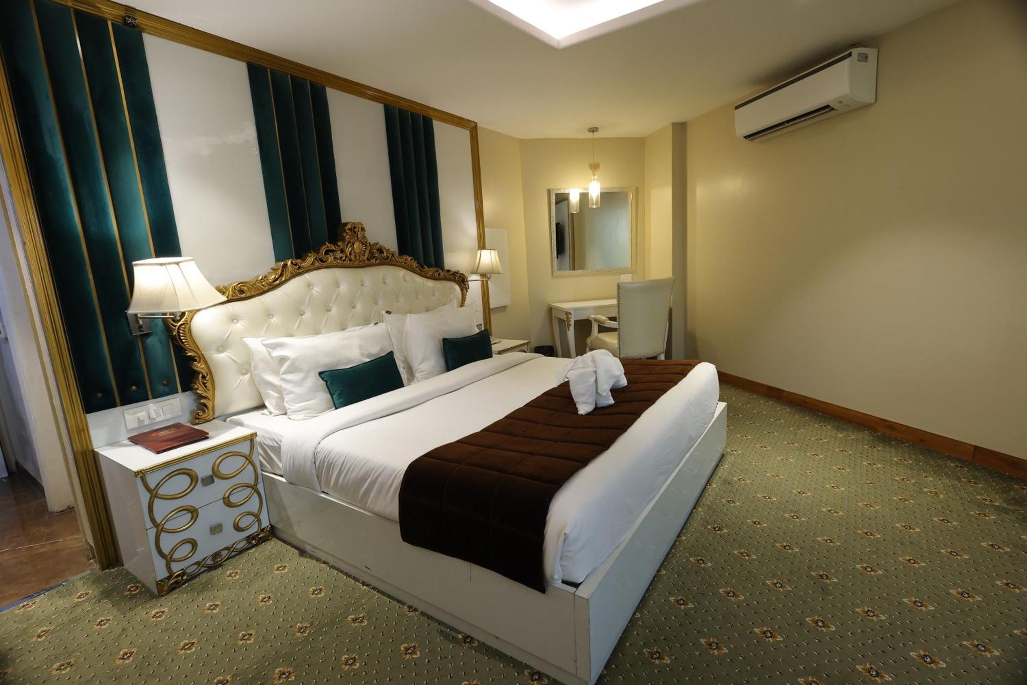Airport Hotel Ramhan Palace Mahipalpur Nova Deli Exterior foto