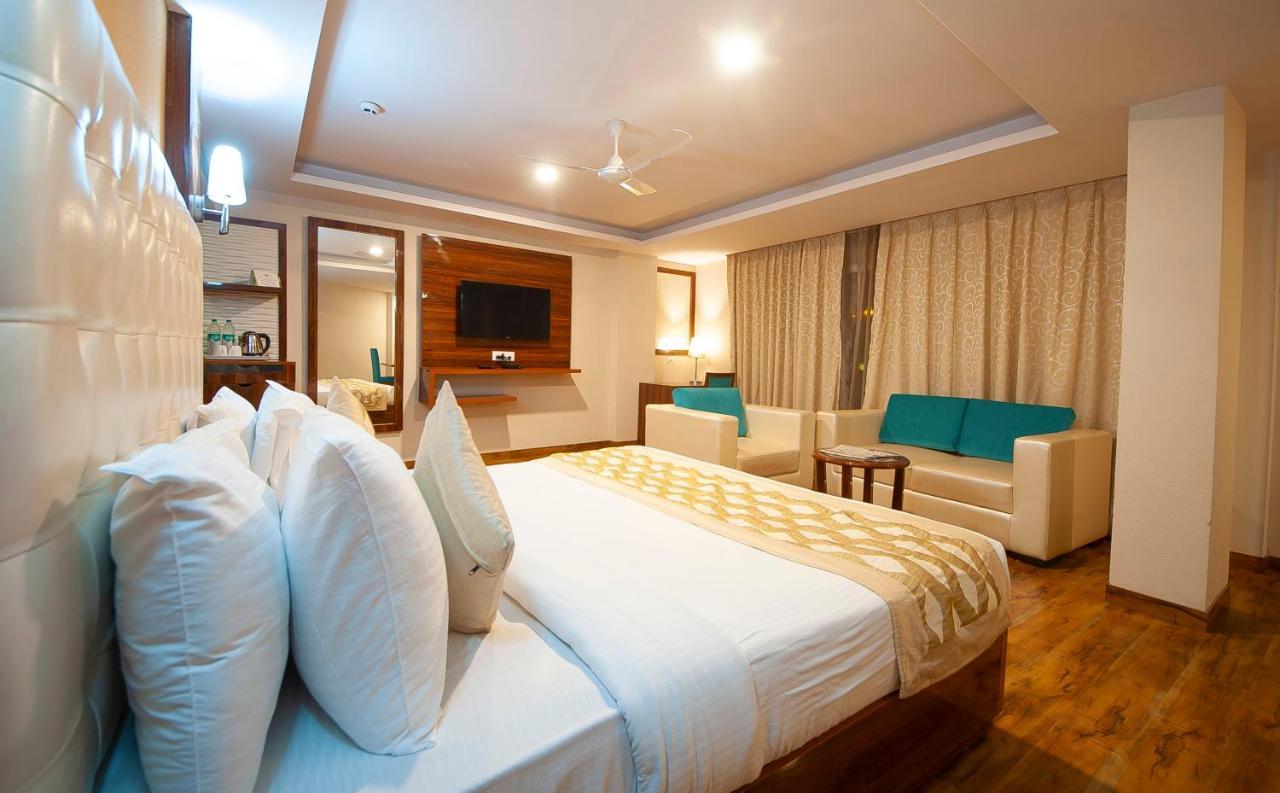 Airport Hotel Ramhan Palace Mahipalpur Nova Deli Exterior foto